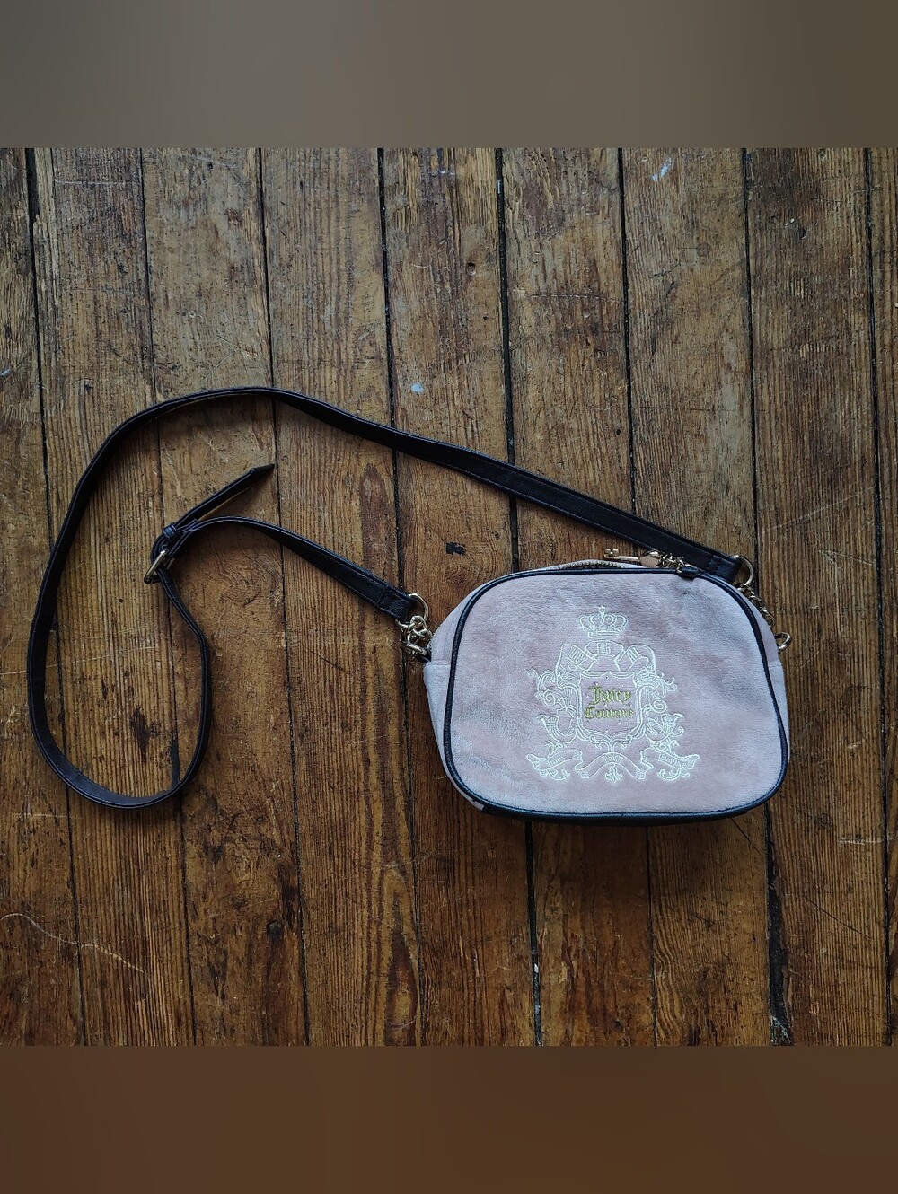 Juicy Couture Pink Velour Crossbody Shoulder Bag Logo Heart Charm Zip Purse